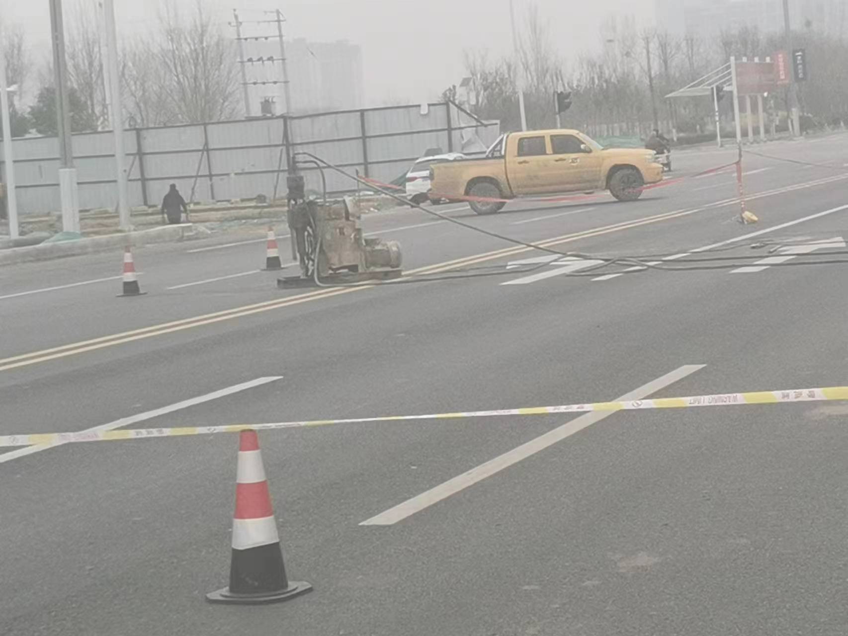 万山公路路基沉陷注浆